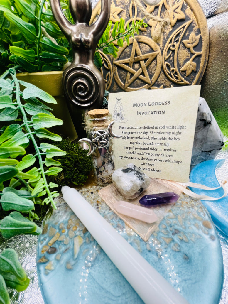 Moon Goddess Invocation Letterbox Gift Set | Feminine Energy | Crystals | Loving Energy | Spell Bottle | Triple Moon | Moonstone | Amethyst