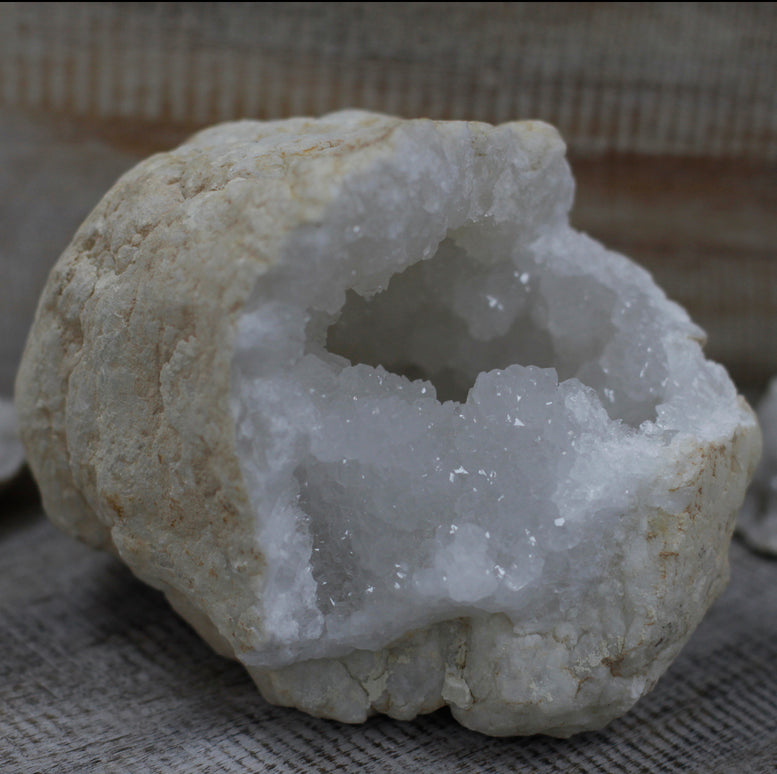 Calsite Geodes - 10-12 cm