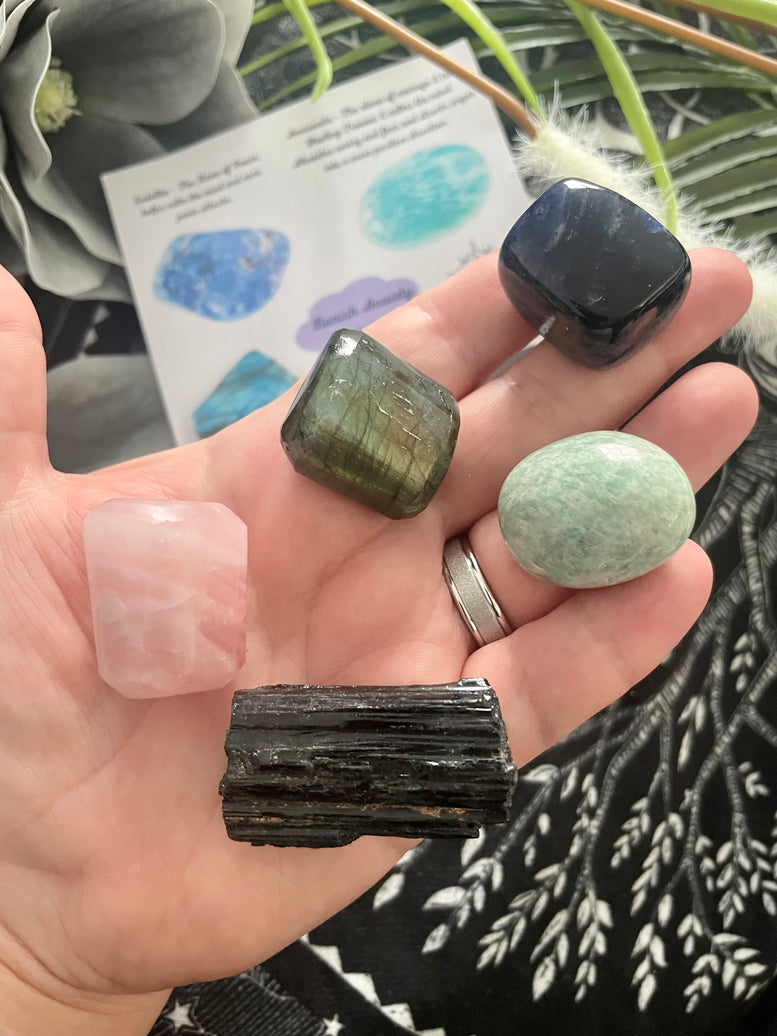 Anti Anxiety Healing Crystal Gift Set | Banish Anxiety | Crystal Healing | Crystals | Reiki | Chakra | Healing Energy | Tourmaline | Tumbles