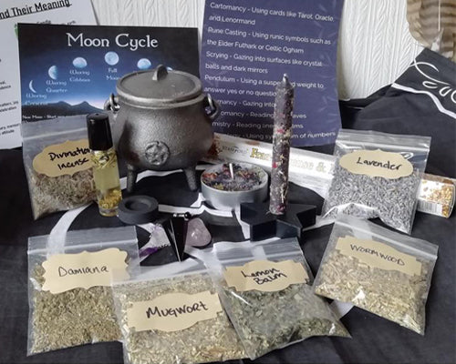 Divination Set - Cauldron