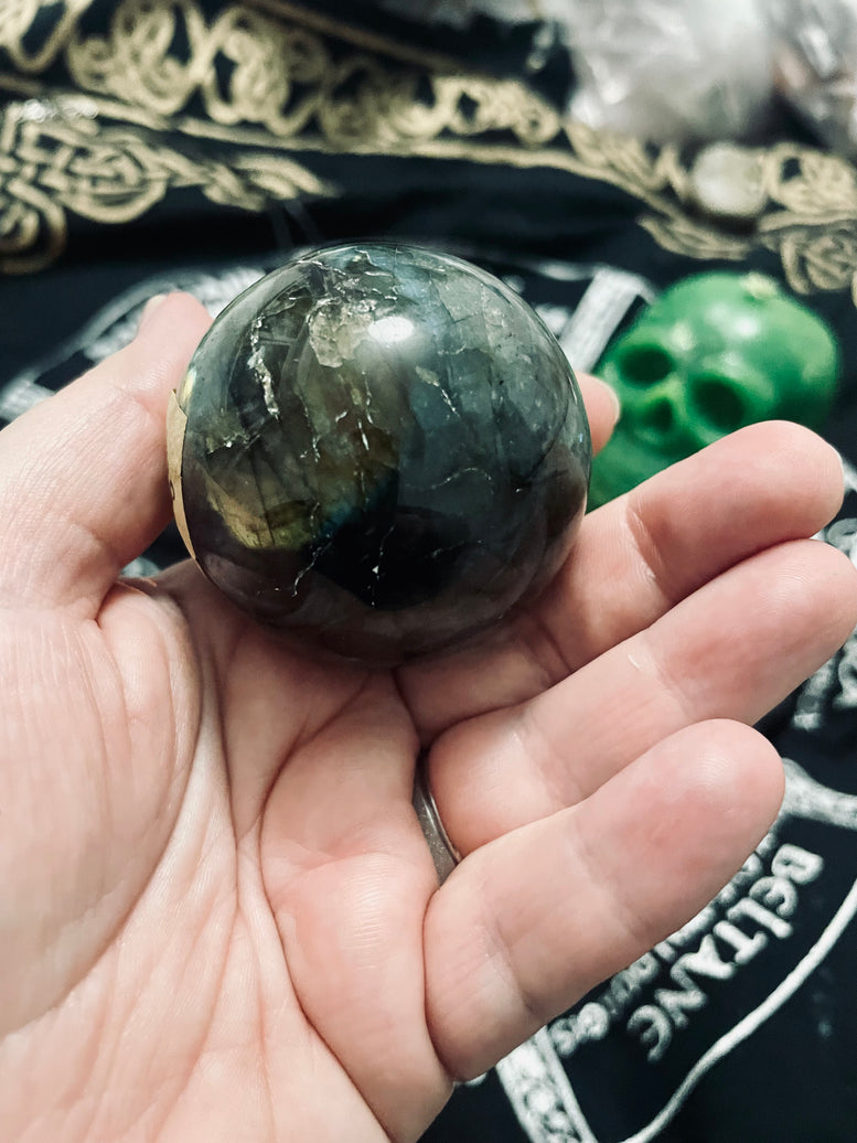 Natural Labradorite Sphere/Ball | 5cm | Crystal | Crystal Ball | Reiki | Chakra | Scrying | Divination | Witchcraft | Wiccan | Pagan | Gift