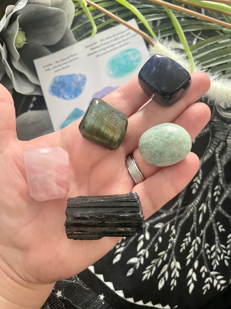 Anti Anxiety Healing Crystal Gift Set | Banish Anxiety | Crystal Healing | Crystals | Reiki | Chakra | Healing Energy | Tourmaline | Tumbles