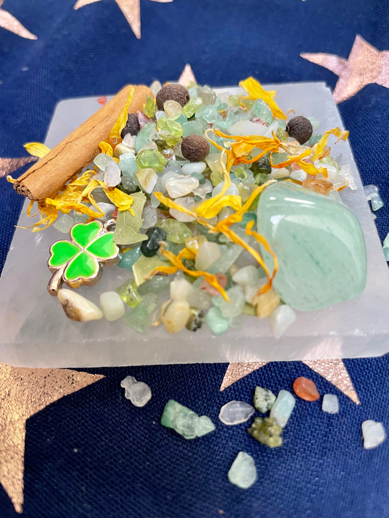 Luck & Prosperity Intention Pouch | Manifestations | Pagan | Witchcraft | Wiccan | Crystals | Chips | Herbs | Aventurine | Peridot