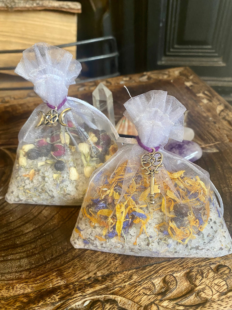 Third Eye Awakening & a Full Moon Ritual Bath Tea Gift Set | Witchcraft | Wiccan | Pagan | Bath Salts | Aromatherapy | Herbs