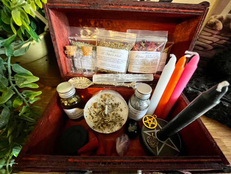 Witches Starter Kit Chest of Supplies | Gift set | Apocathery | Candles | Incense | Witchcraft | Wiccan | Pagan | Magic | Oils | Herbs