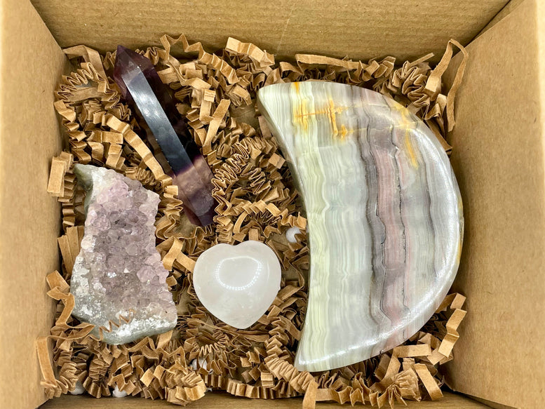 Witchy Crystal Bundle | Onyx | Moon | Crystals | Reiki | Chakra | Witchcraft | Wiccan | Pagan | Gift | Fluorite | heart | Quartz