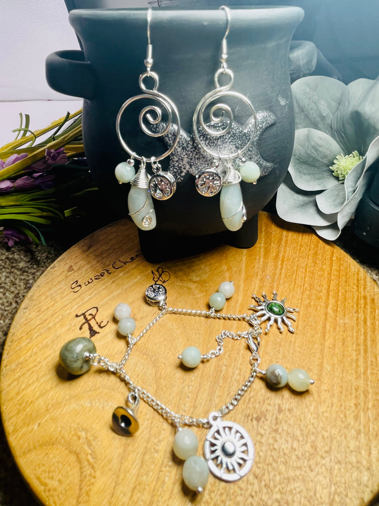 Amazonite & Labradorite Witchy Crystal Jewellery Set | Earrings and Bracelet | Gift Set | Charm Bracelet | Teardrop Earrings | Wiccan/Pagan