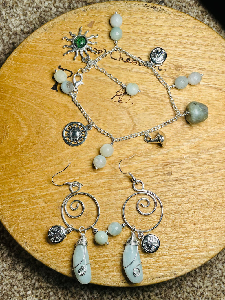 Amazonite & Labradorite Witchy Crystal Jewellery Set | Earrings and Bracelet | Gift Set | Charm Bracelet | Teardrop Earrings | Wiccan/Pagan