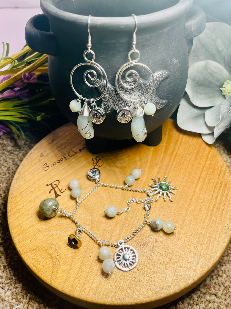 Amazonite & Labradorite Witchy Crystal Jewellery Set | Earrings and Bracelet | Gift Set | Charm Bracelet | Teardrop Earrings | Wiccan/Pagan