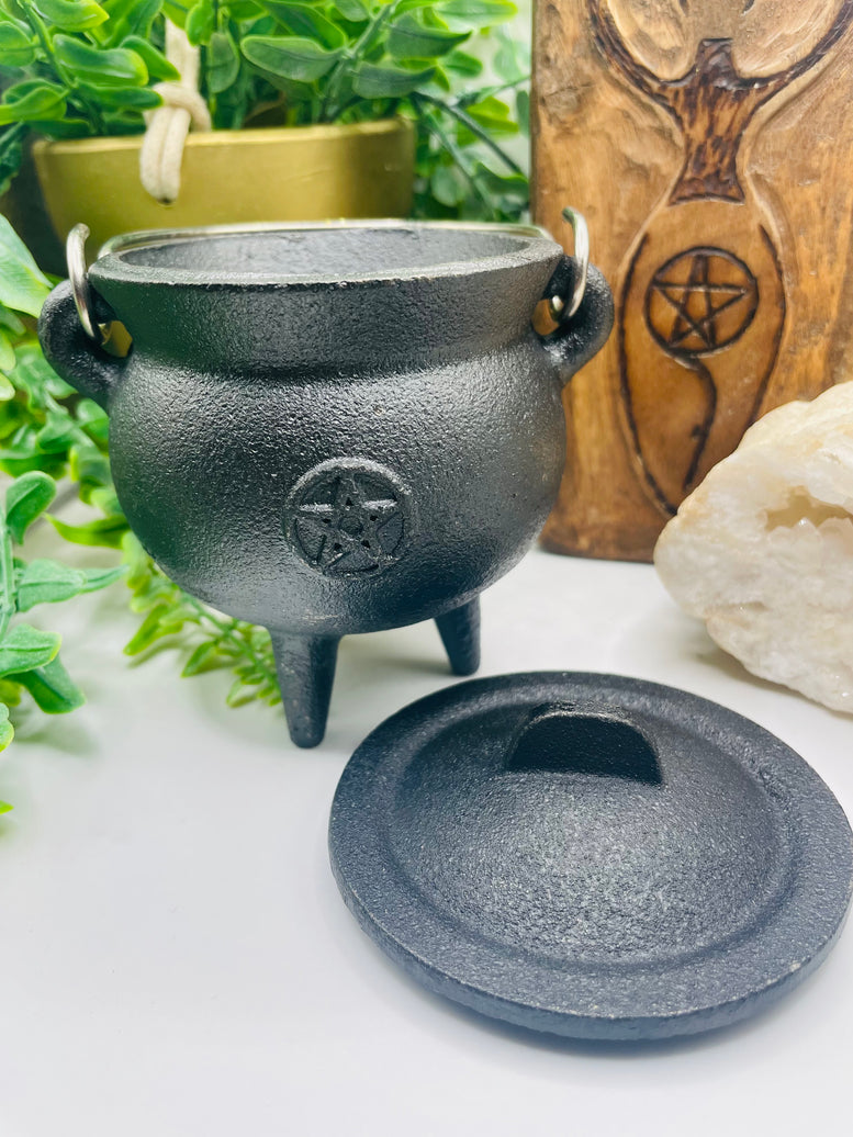 Pentagram Cast Iron Cauldron | Witchcraft | Wiccan | Pagan | Scrying | Spells | Spell casting | Fire | Burning | Ritual | Incense | Burner