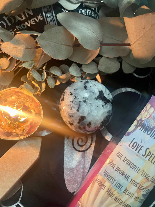 7cm Rainbow Moonstone Flashy Sphere/Crystal Ball | Gemstones | Rocks | Witchcraft | Wiccan | Pagan | Healing | Reiki | Chakra | Gift | Goth